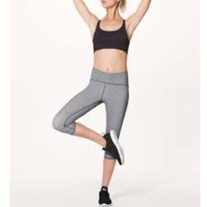 Lululemon Train Times Crop Legging, Fractal Alpine White Black/Black, Size 6